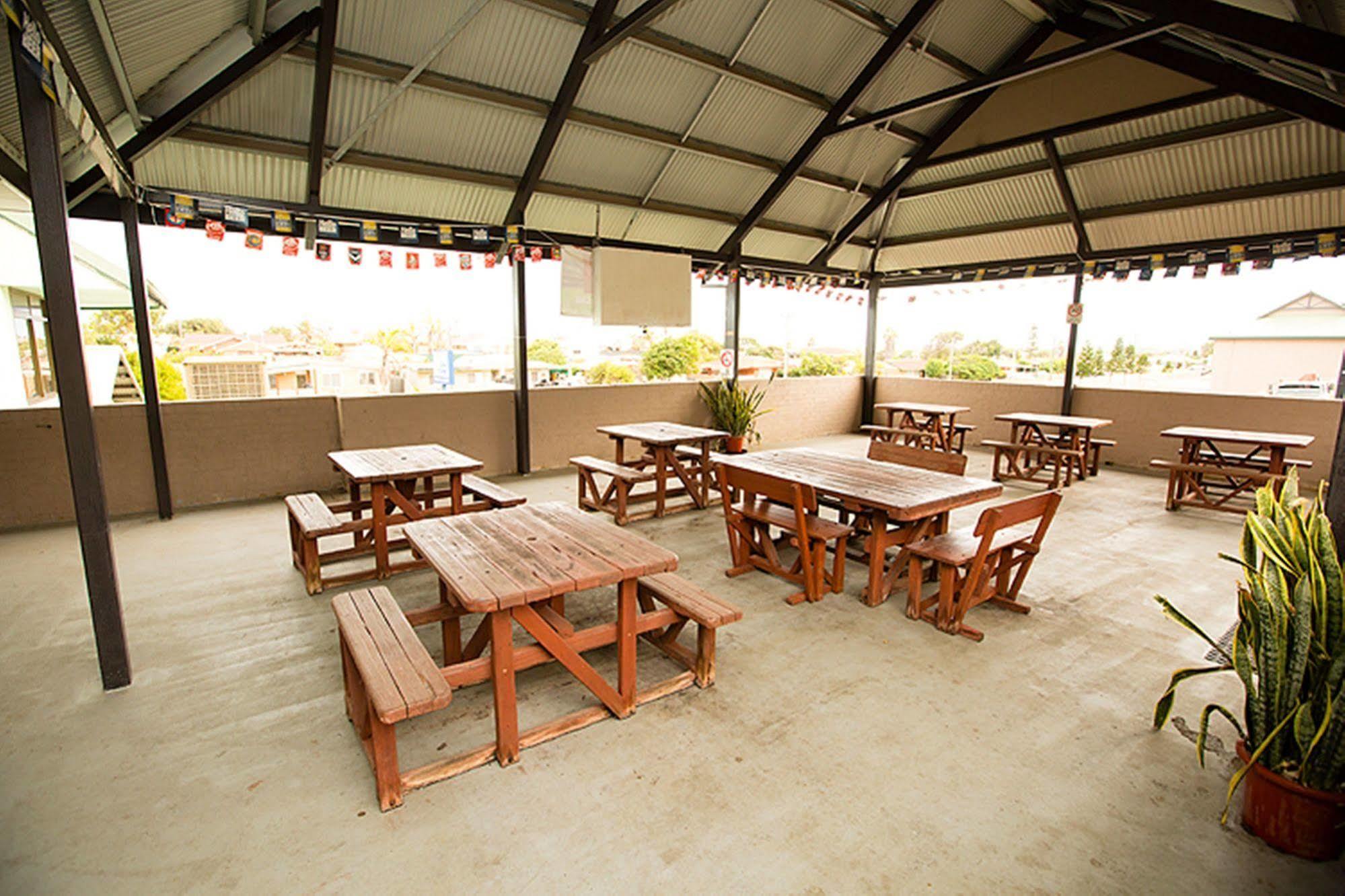 Geraldton Motor Inn Exterior photo